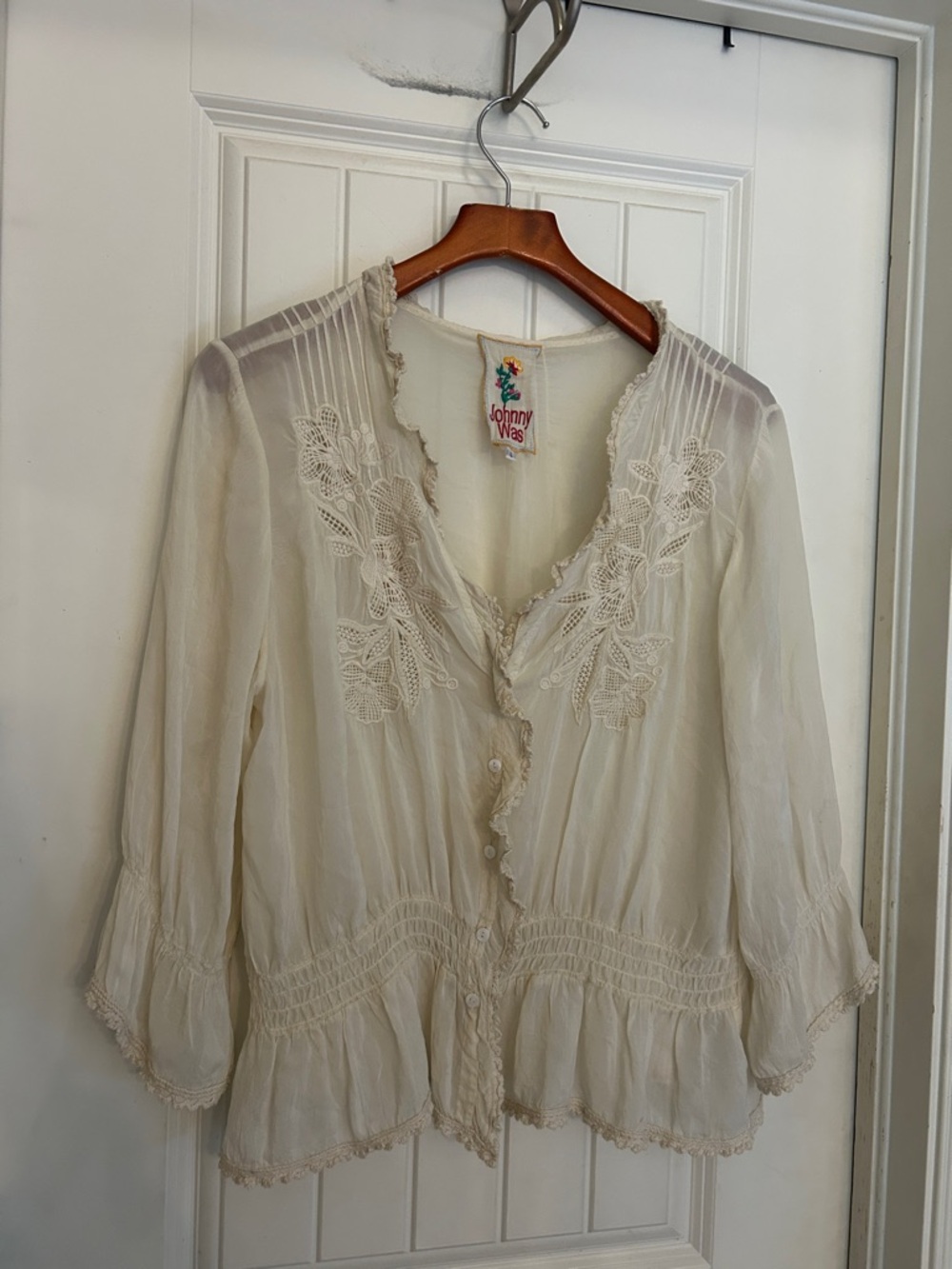 Johnny Was Cream Embroidered Lace-Trim Peplum Blouse